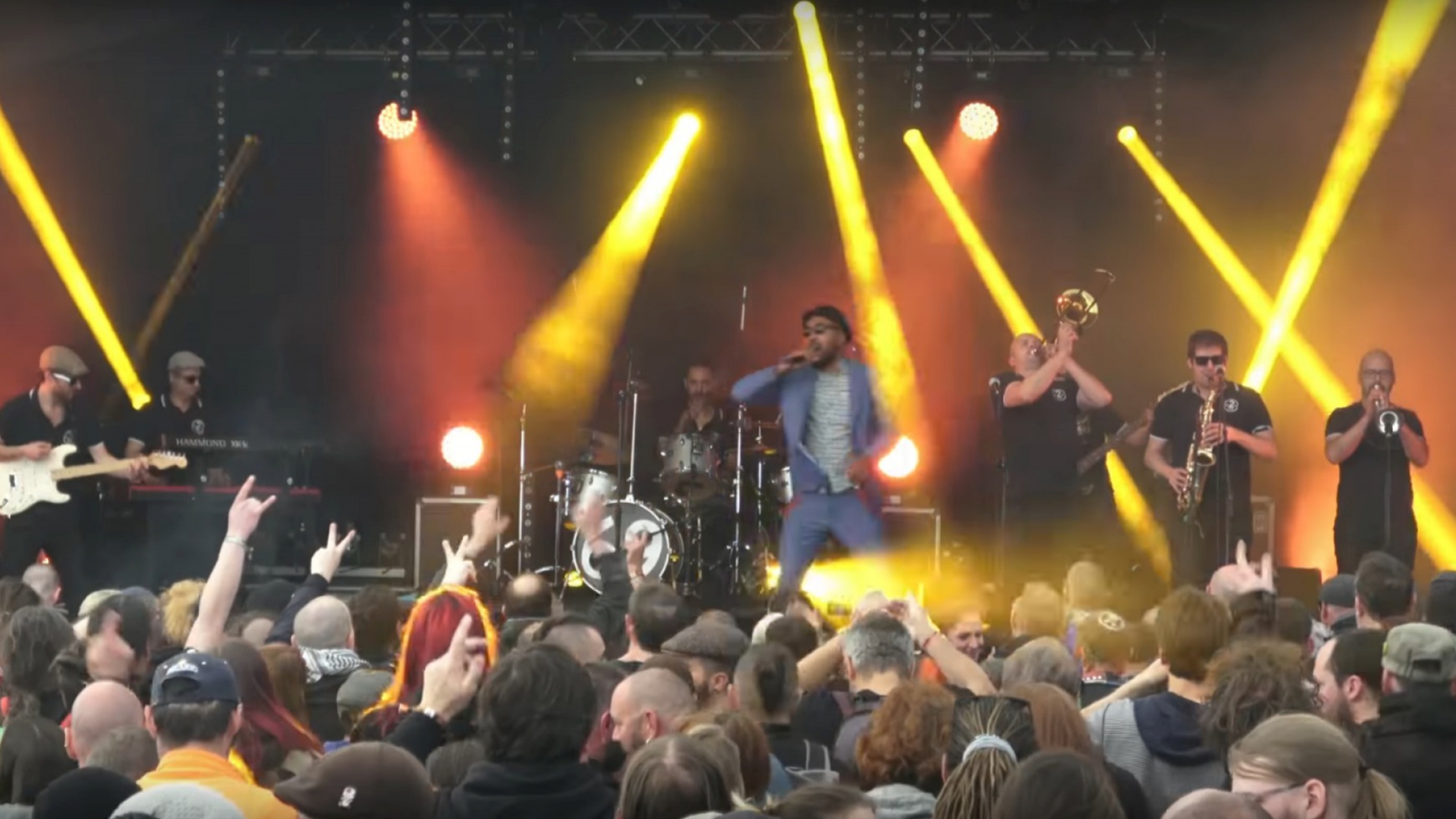 photo mosaic main source image